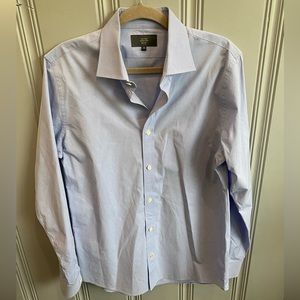 Men’s Chambray Button Down Shirt